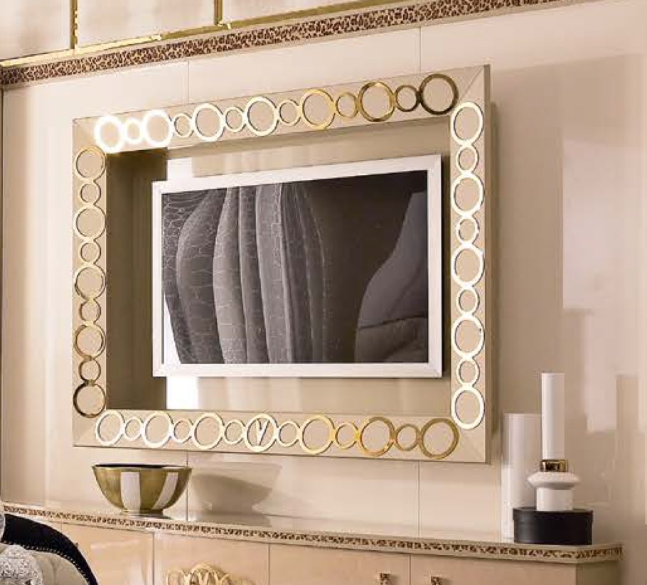 Телевизор в стиле арт деко