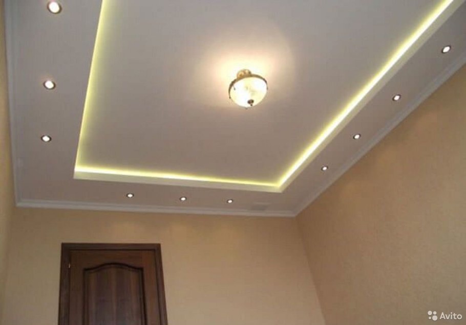 Потолок из гипсокартона с подсветкой
