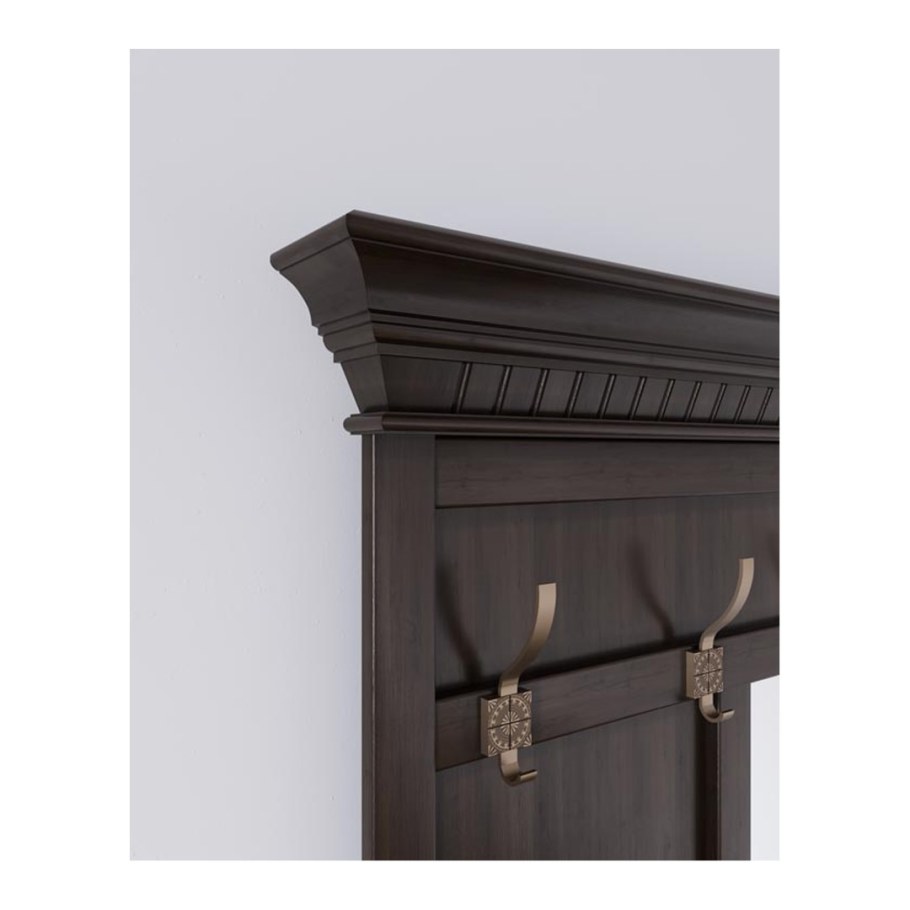 Прихожая из массива