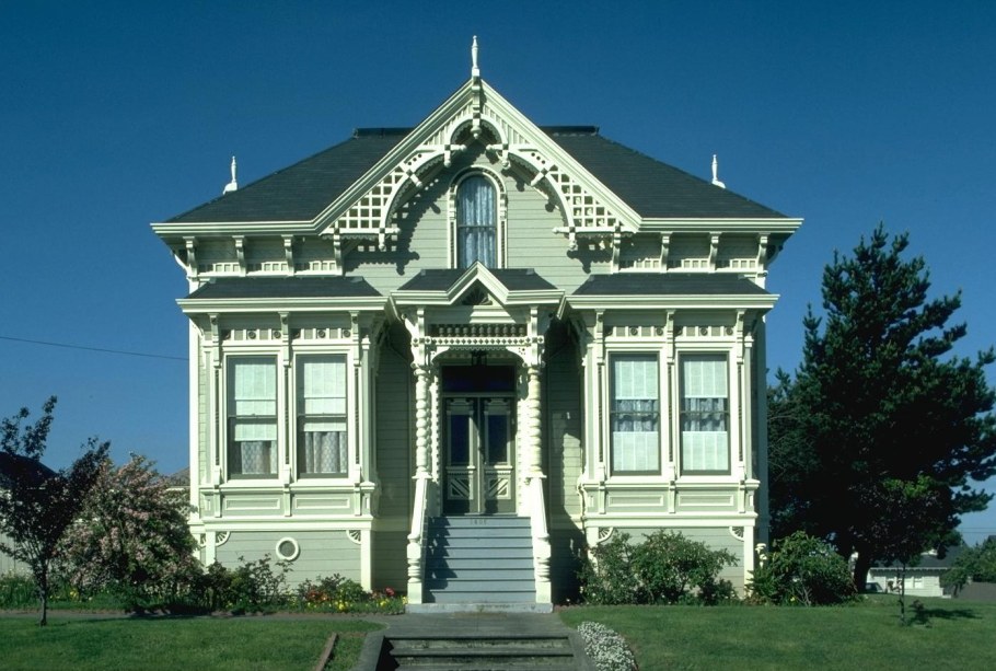 Фасады домов 19 века