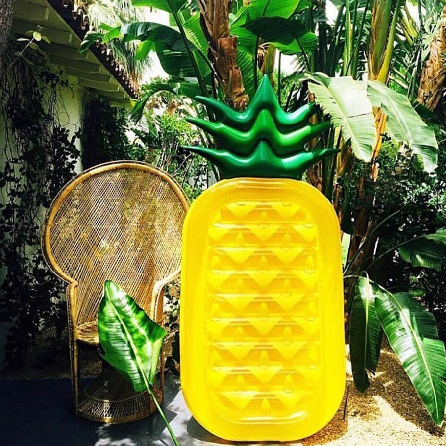 Надувной матрас ананас 154см