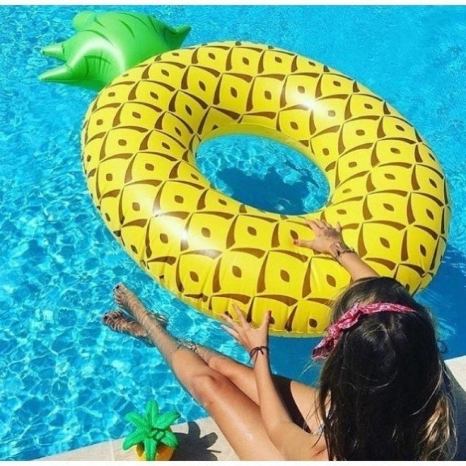 Надувной круг ананас 56266