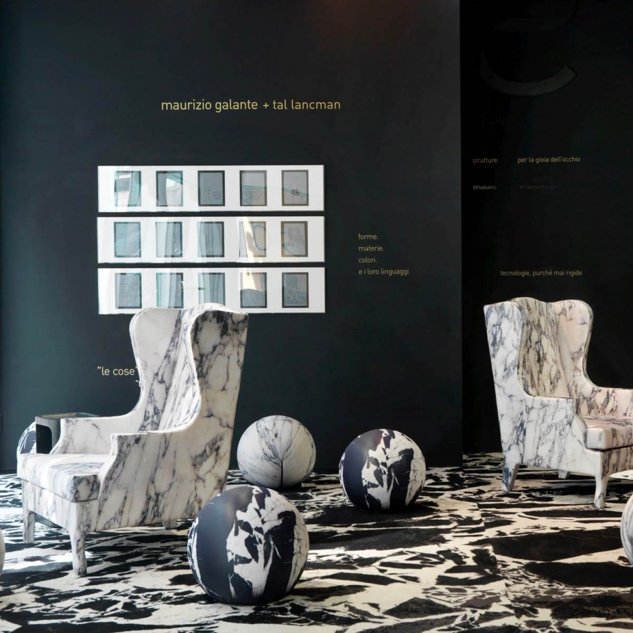 Кресло из мрамора