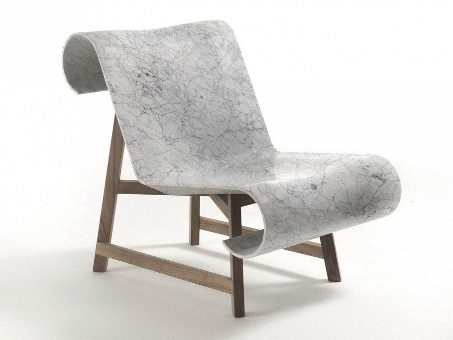 Кресло из мрамора