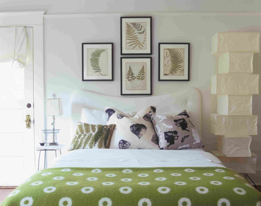 Декор над кроватью