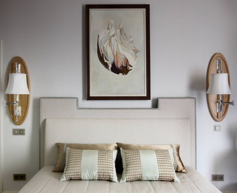 Картины над изголовьем кровати