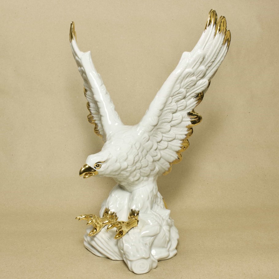 Статуэтка Орел