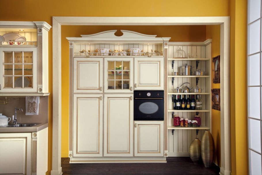 Кухонный шкаф классика