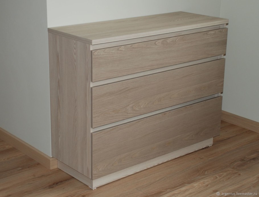 Ясень Наварра Эггер