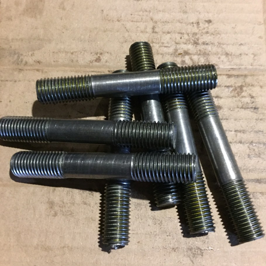 Шпилька ГОСТ 9066-75