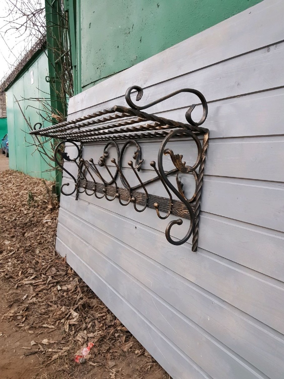 Кованые вешалки