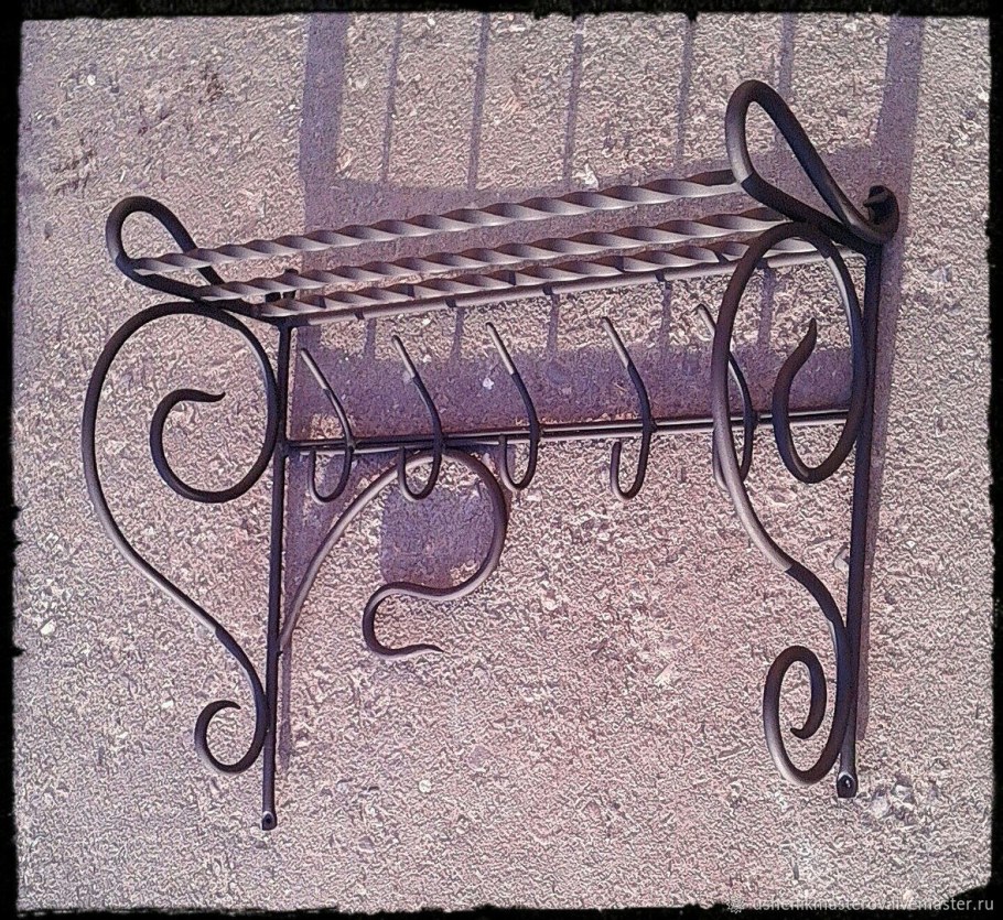 Кованые вешалки