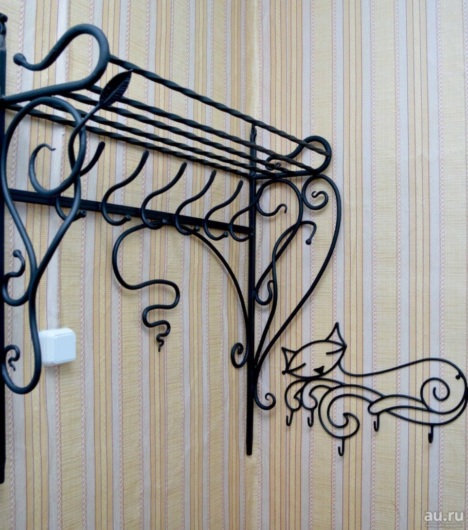 Вешалка настенная кованая