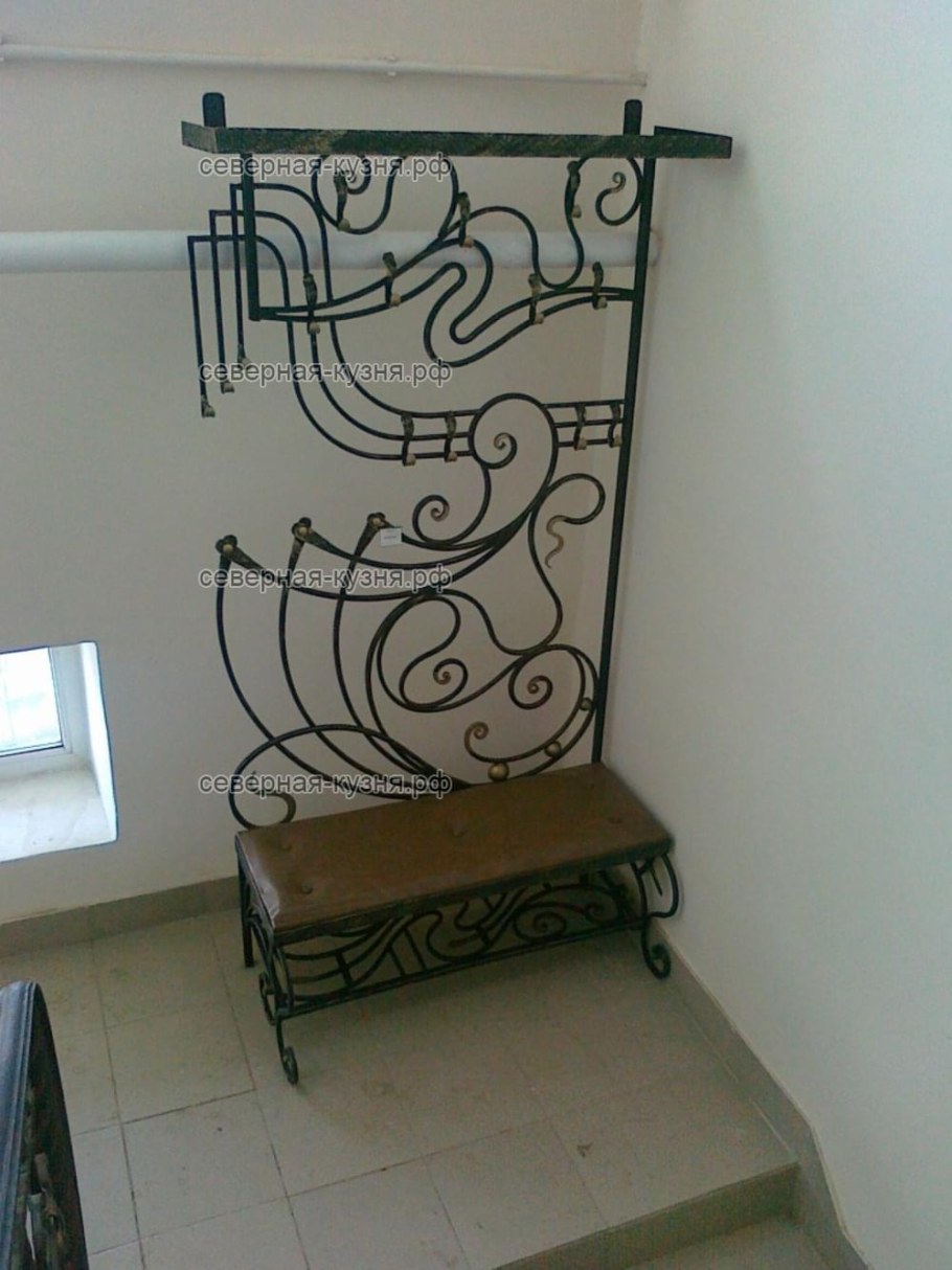 Кованая мебель для прихожей