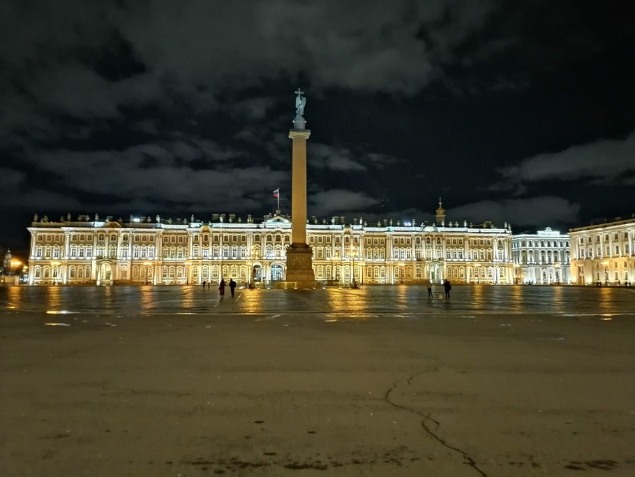 Александрийская колонна в Санкт-Петербурге