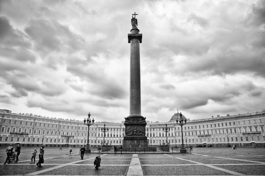 Дворцовая площадь в Санкт-Петербурге 19 век