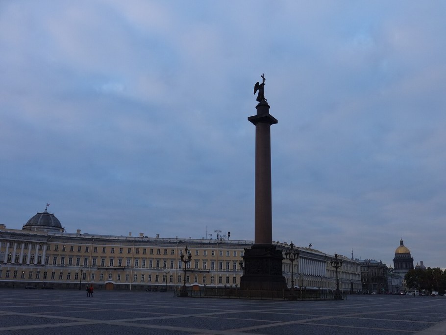 Александровская колонна в Санкт-Петербурге