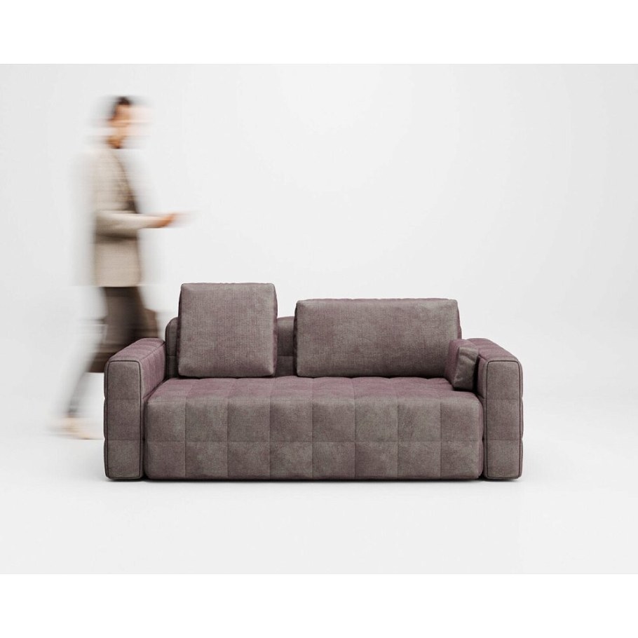 В углу дивана блок