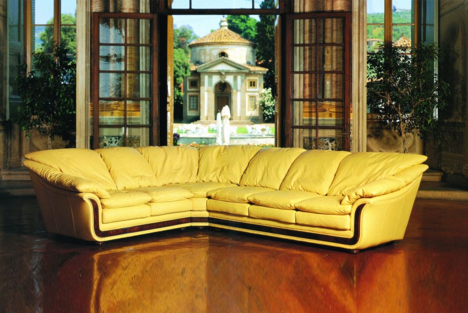 Кожаный диван " Nieri" Италия