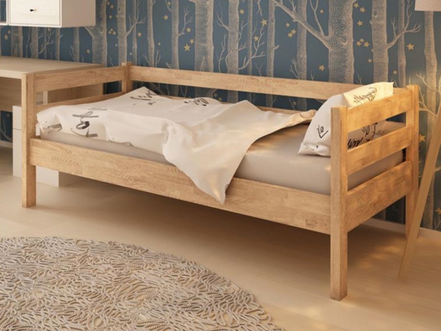 Кровать из мебельного щита