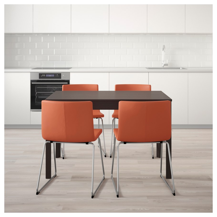 Стол темно коричневый с 4 стульями