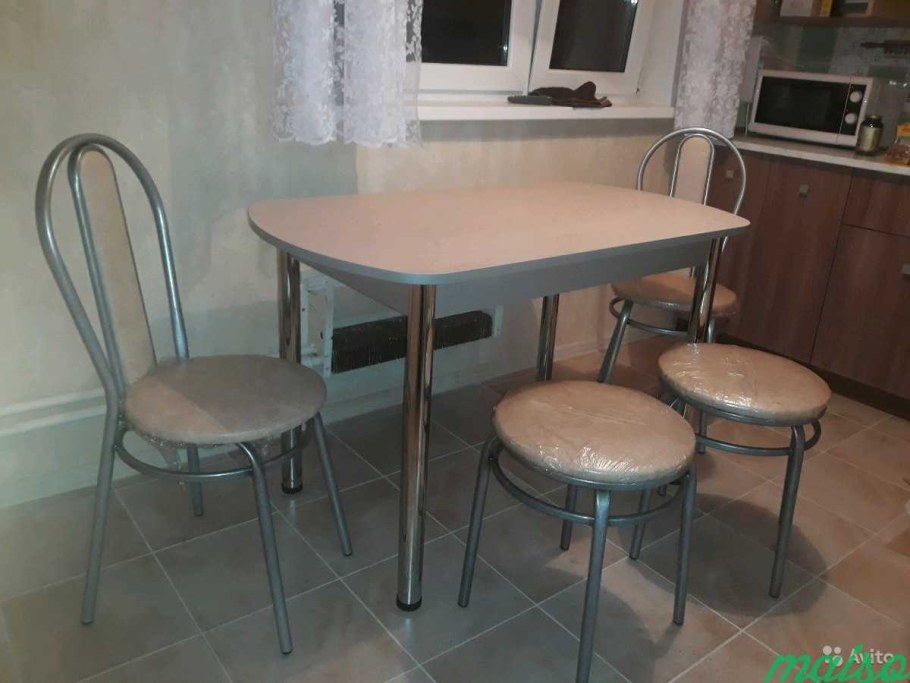 Стол кухонный капучино