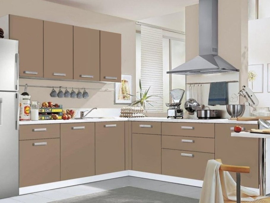 Кухня бежевый глянец
