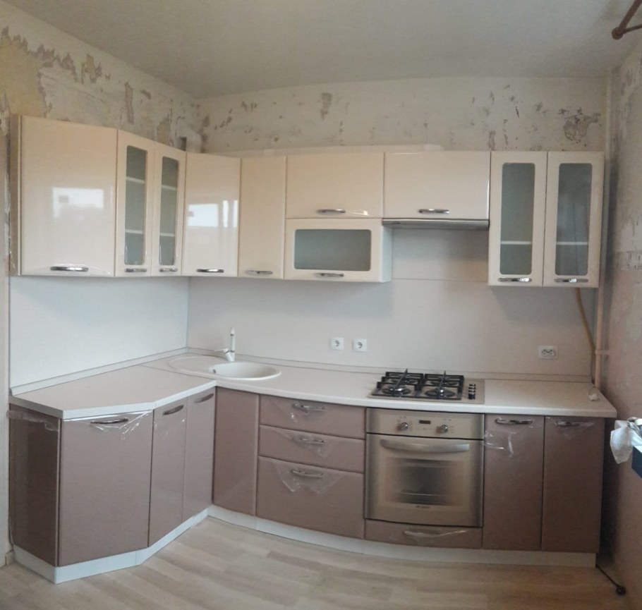 Кухня Алвик кашемир и базальт глянец