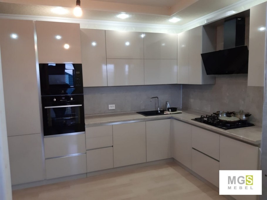 Кухня Акрилайн капучино