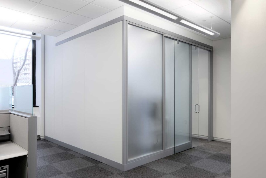 Матовая стеклянная перегородка