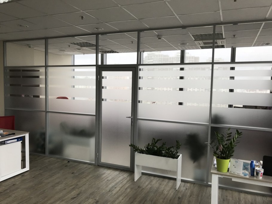 Алюминиевые перегородки