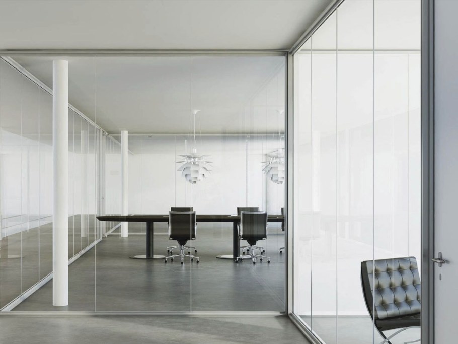 Стеклянная переговорная