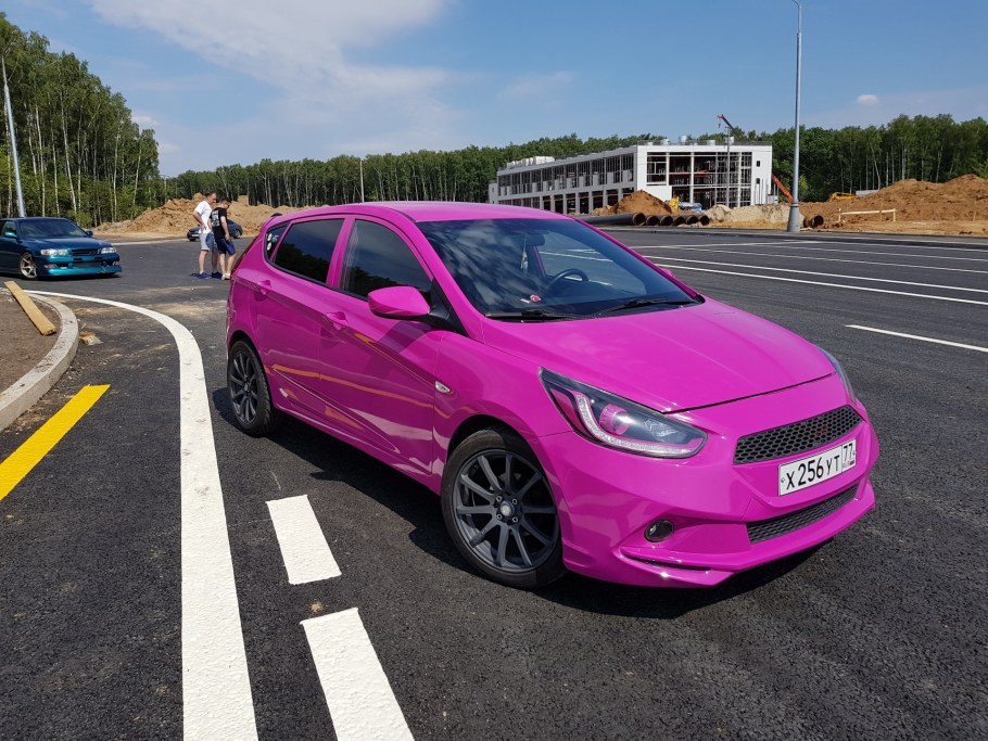 Hyundai Solaris 2 хэтчбек