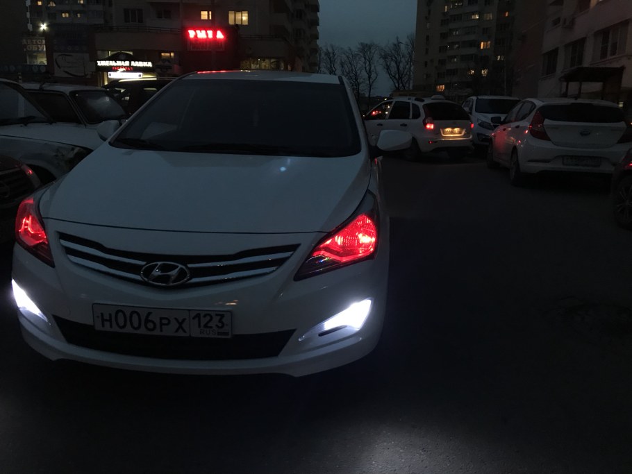 Габаритные огни Hyundai Solaris 2012