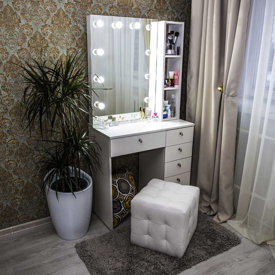 Туалетный столик Гелиос