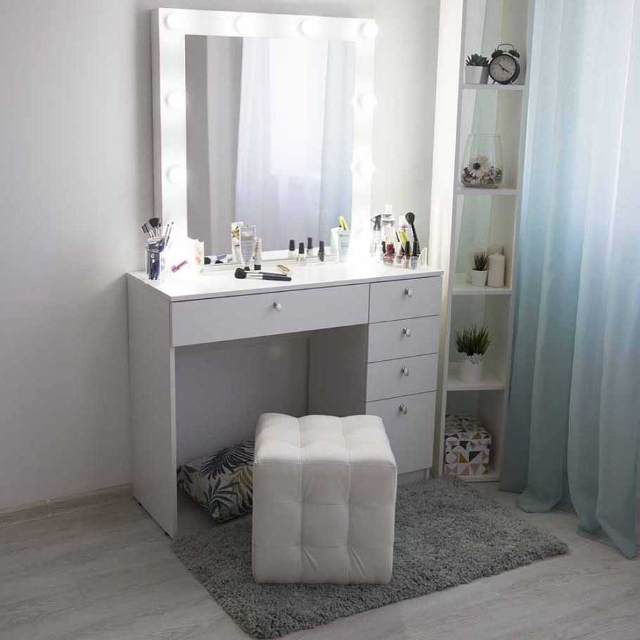 Гримерный столик 100см