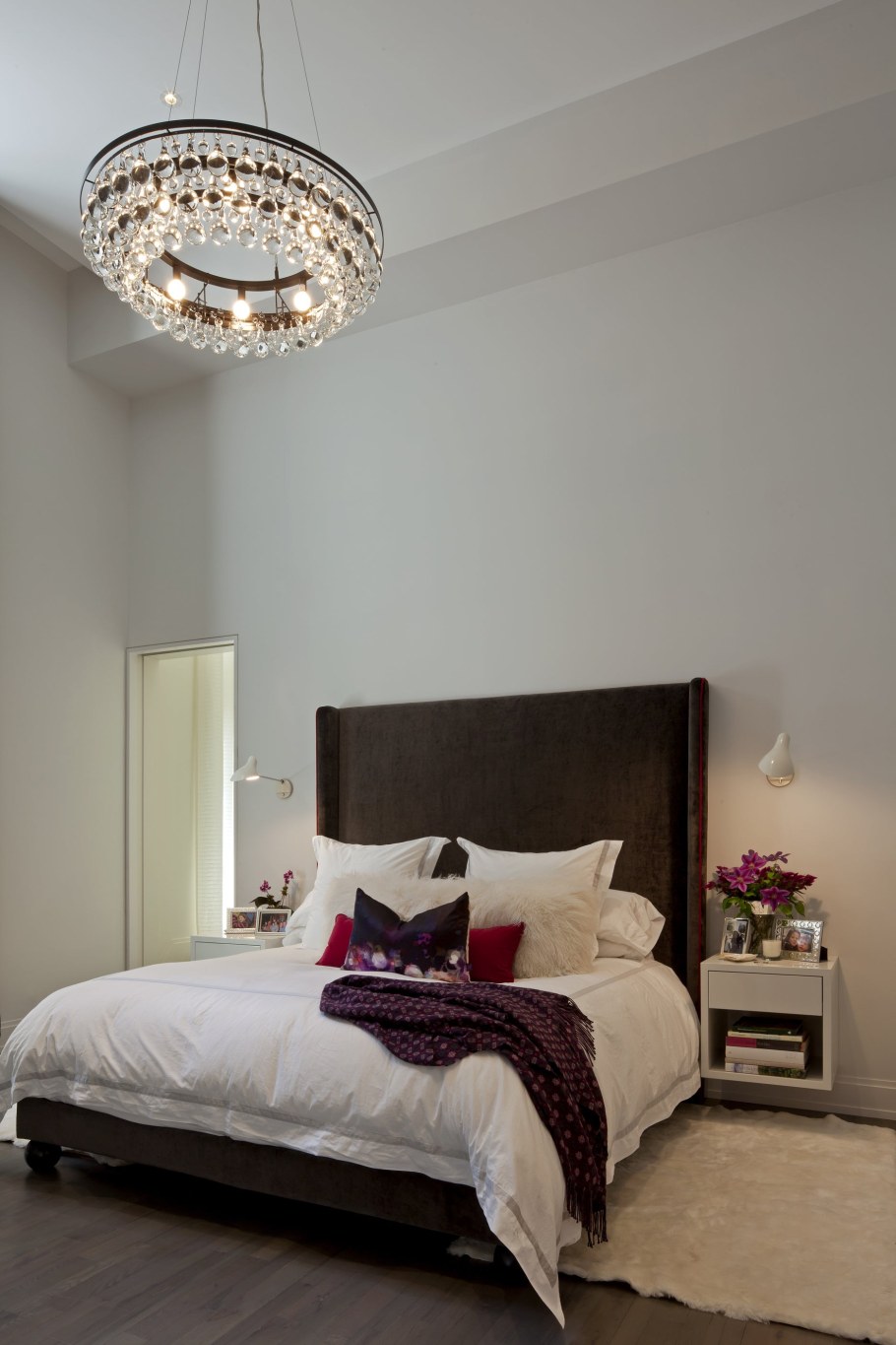 Воздушная люстра для спальни