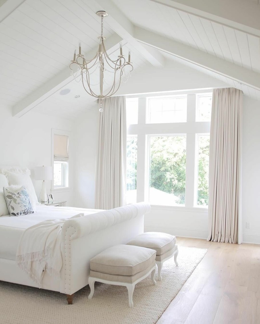 Светлый интерьер