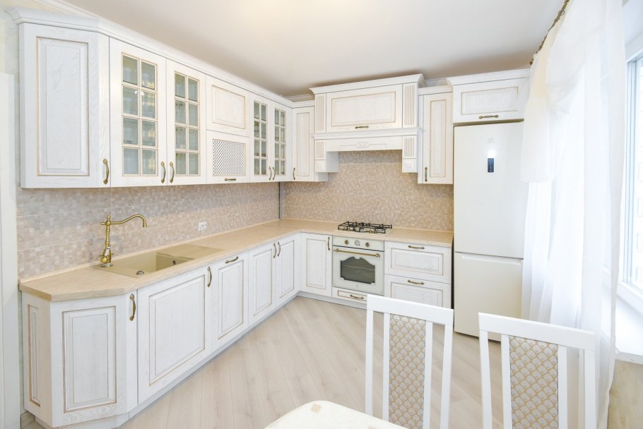 Кухня ЛДСП ясень шимо светлый