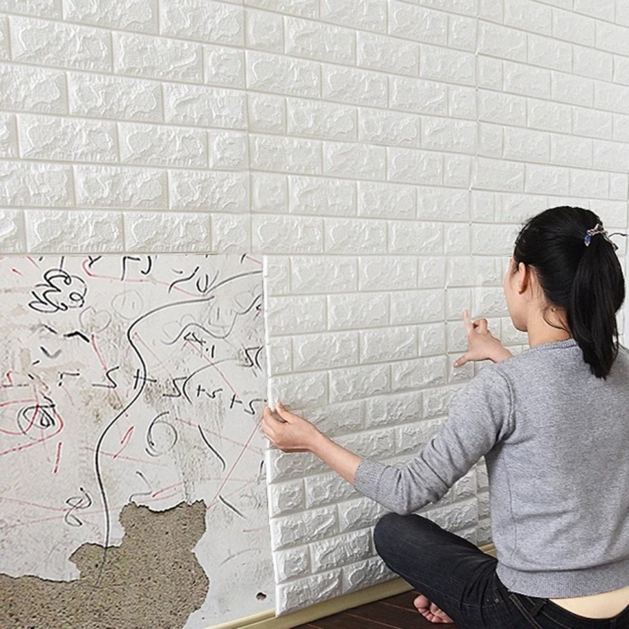 Наклеивающиеся панели для стен