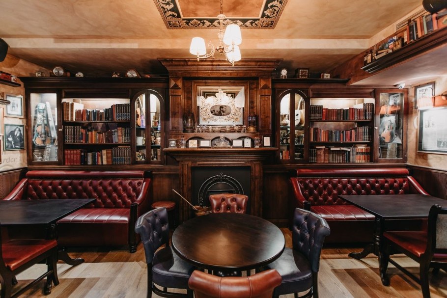 Английский паб 19 века