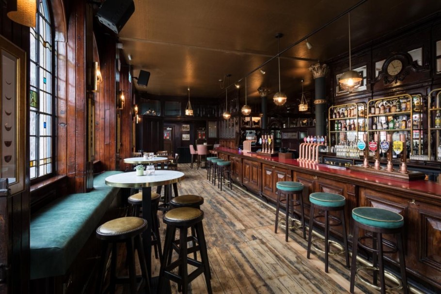 Англия 19 век бар