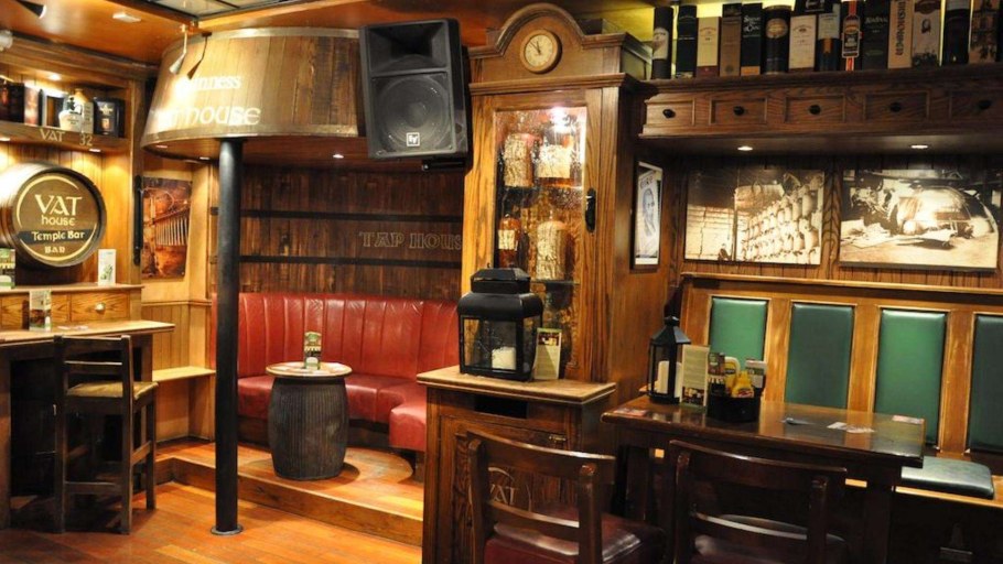 Гостиная в стиле ирландского паба