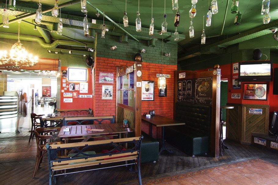 Ирландский паб интерьер