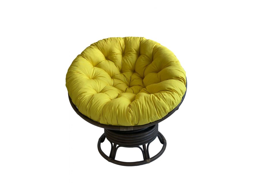 Бабушка в кресле