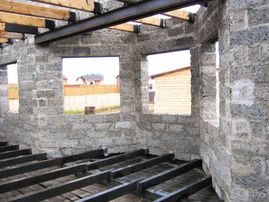 Дом из блоков арболита