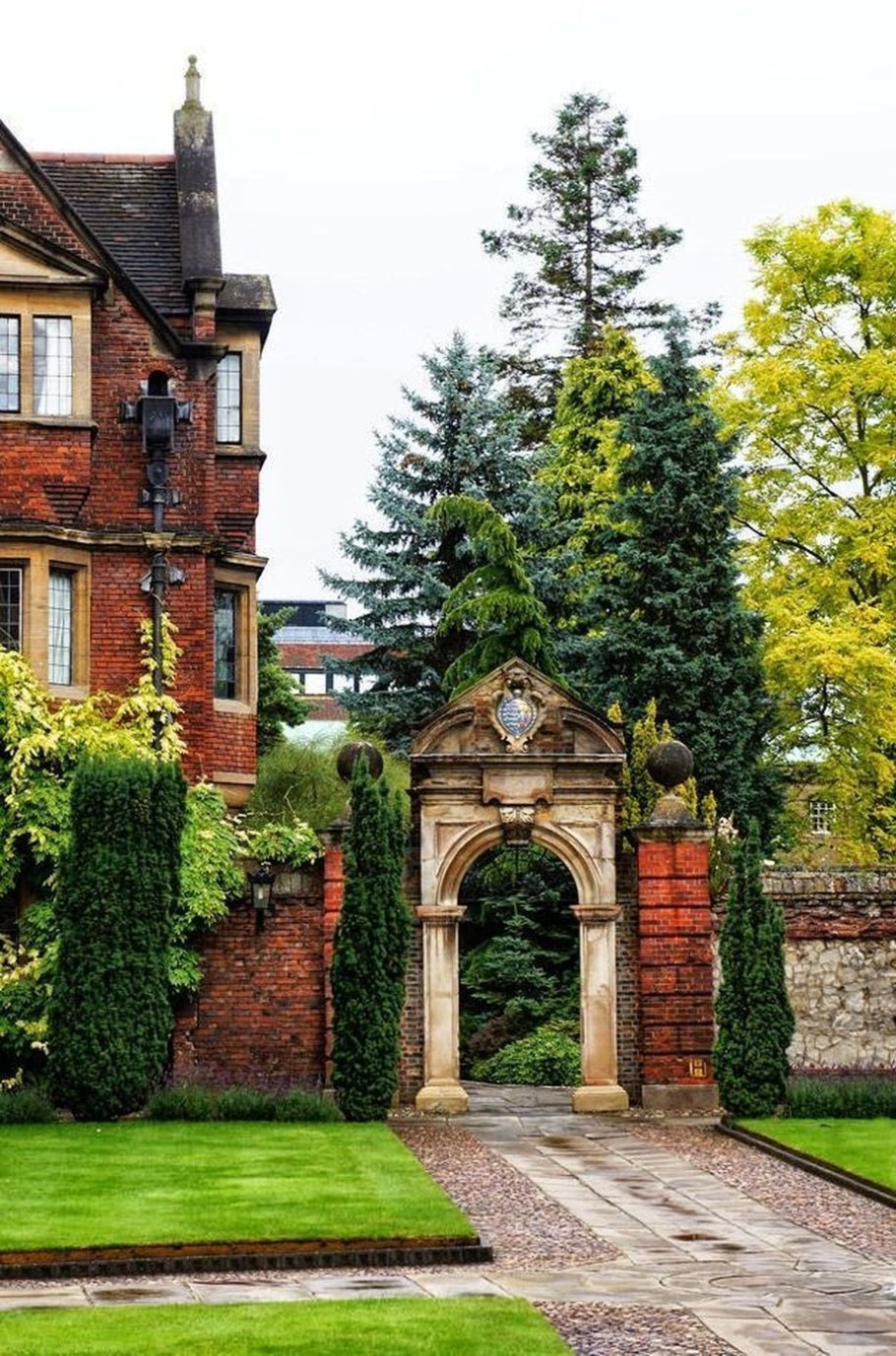 Английские домики с садом каменный Джейн Остен