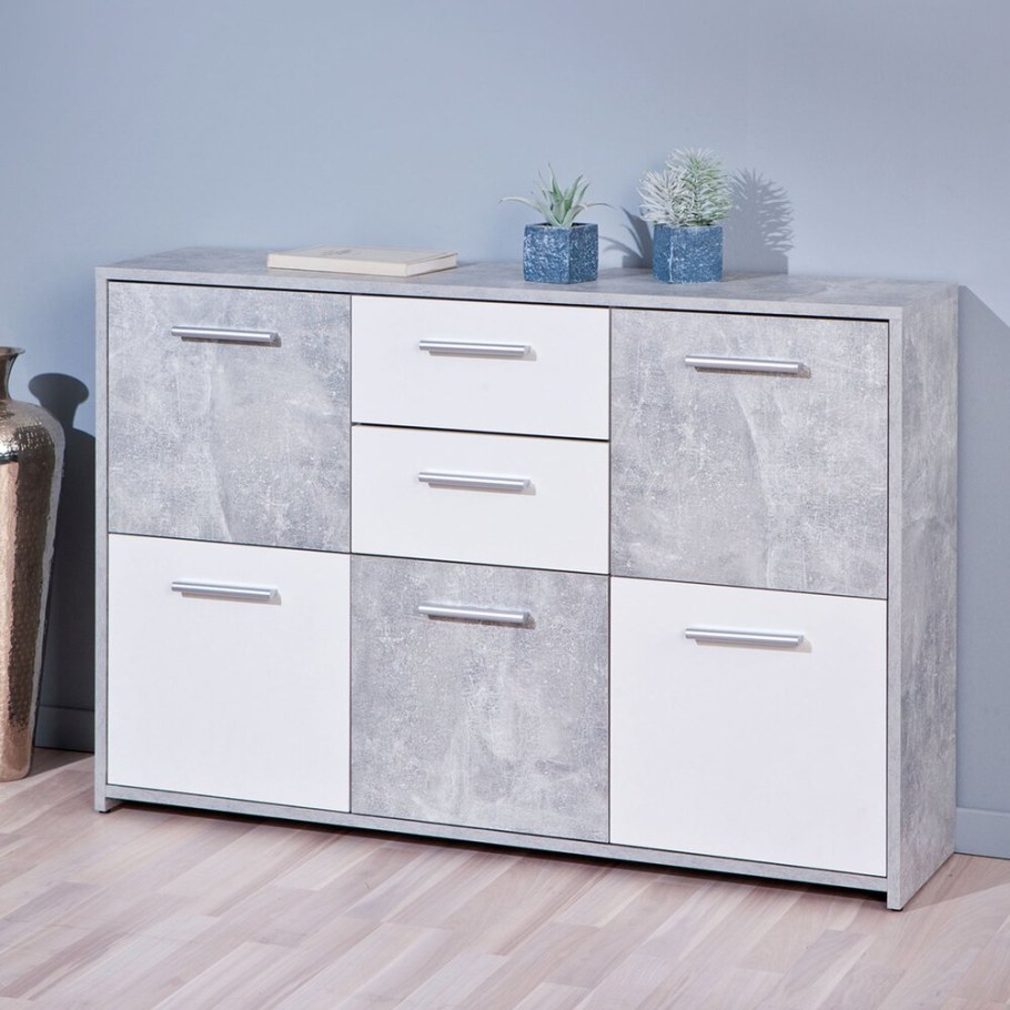 Двухцветный комод в интерьере