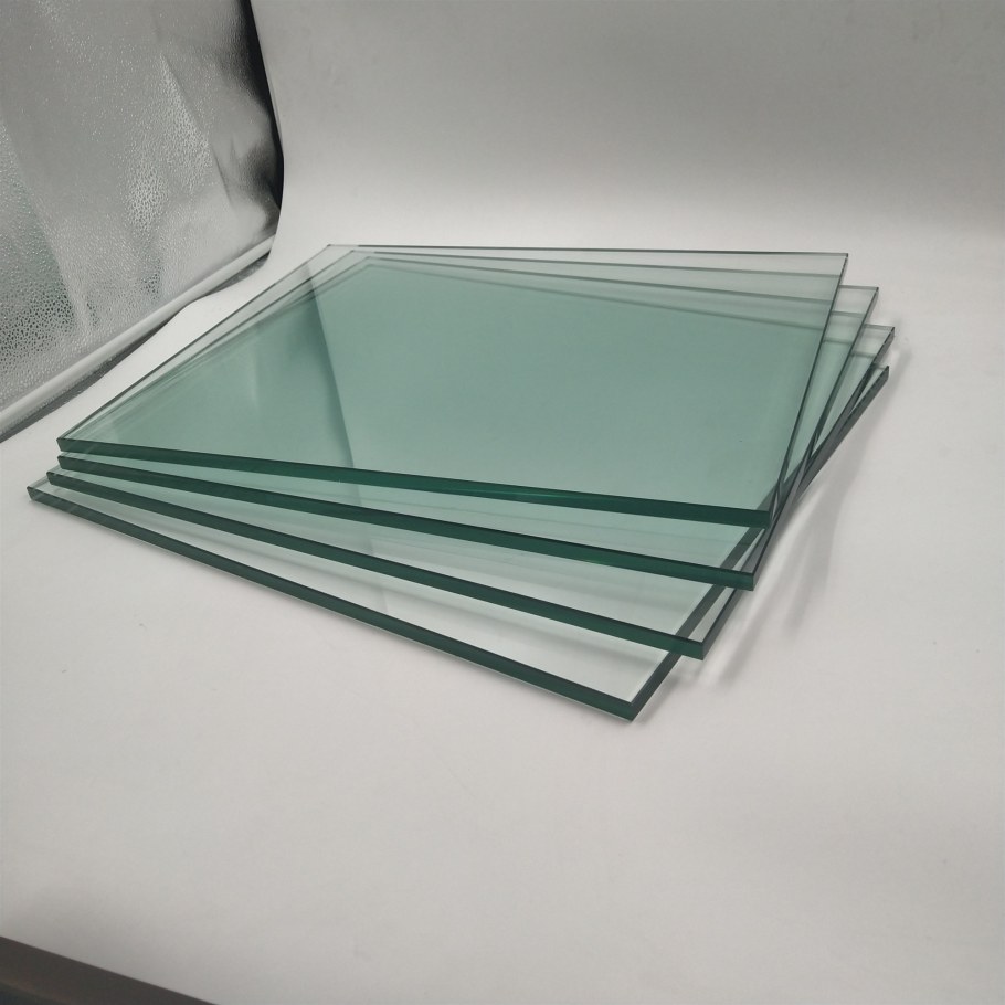 Стекло триплекс 438,2*324*478*5мм