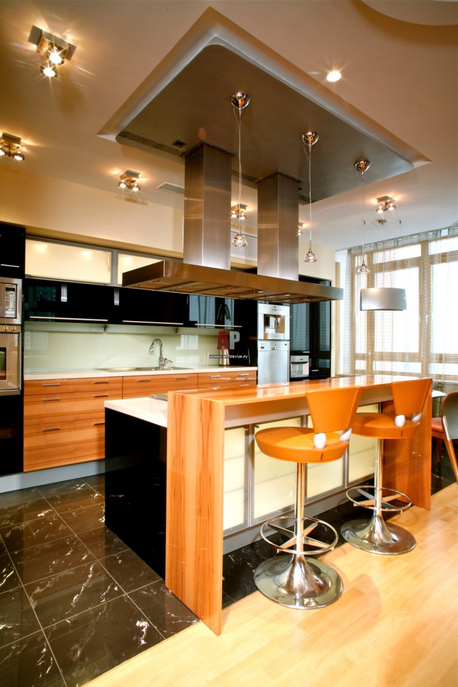 Кухня столовая с барной стойкой